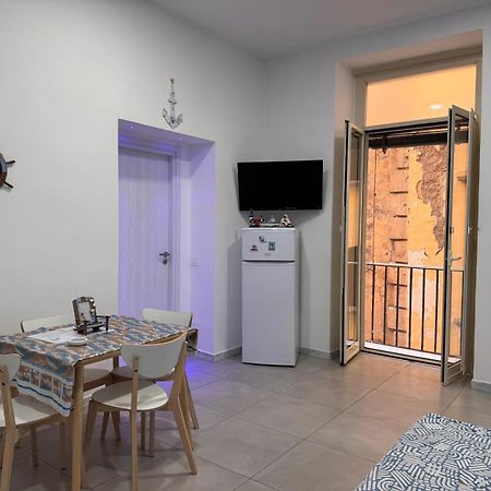 Casa Vacanze La Fenice Νάπολη Εξωτερικό φωτογραφία